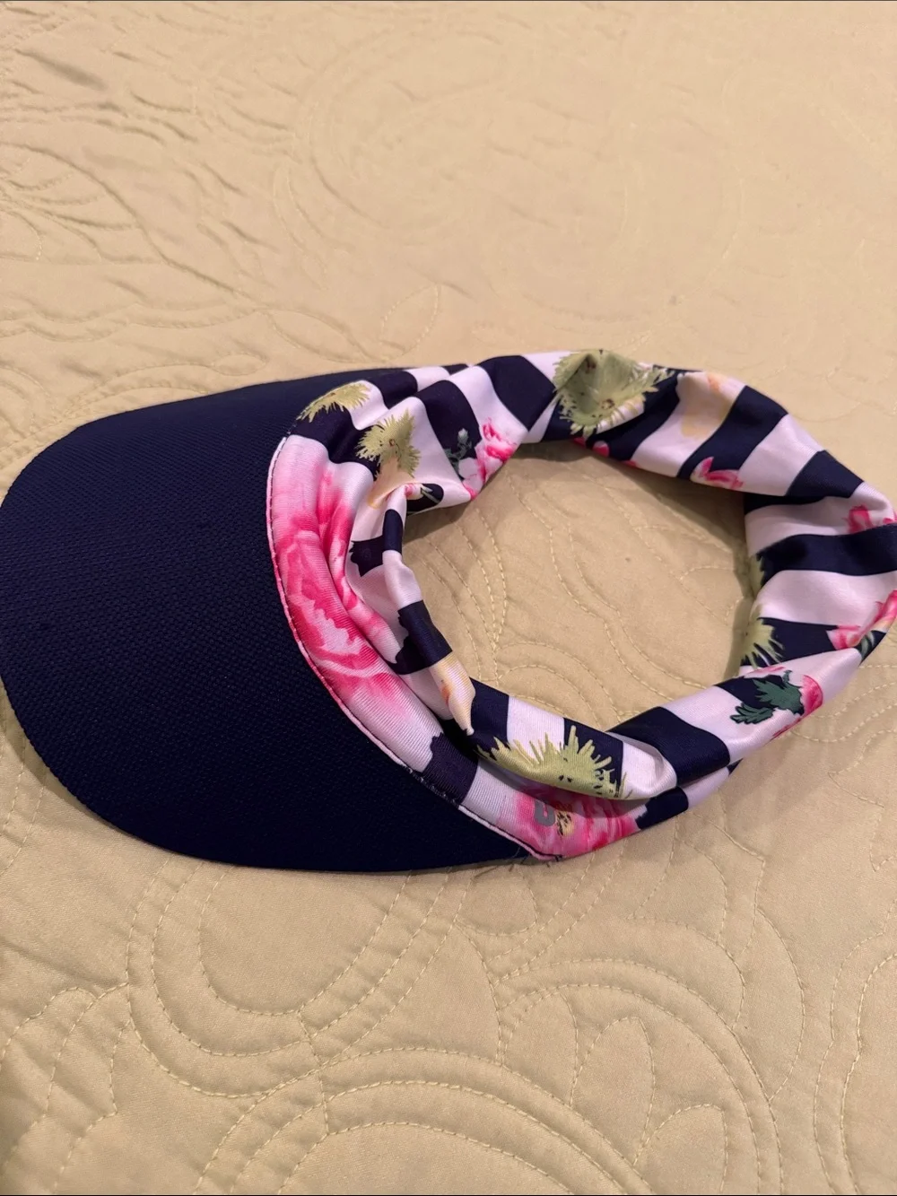 SUNCI    Women s Navy Floral Twist Headband Visor